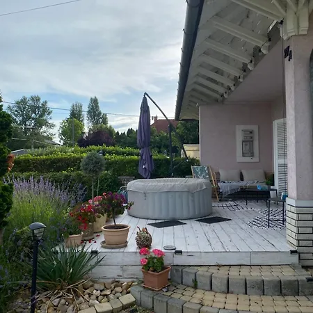 Scamard Villa *